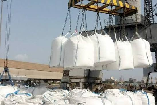 Urea supplier and international urea trading